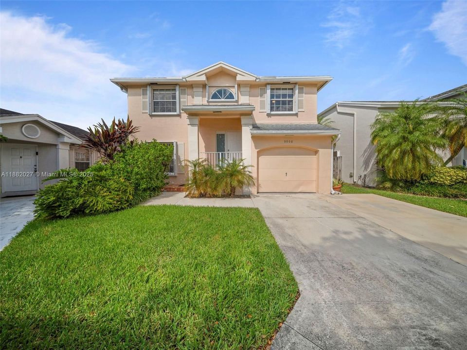 Active With Contract: $3,800 (3 beds, 2 baths, 1870 Square Feet)