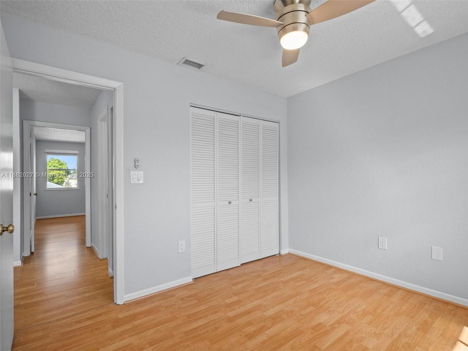 Active With Contract: $3,800 (3 beds, 2 baths, 1870 Square Feet)