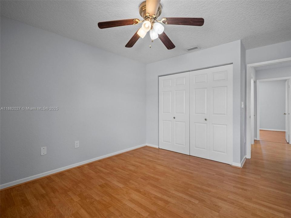 Active With Contract: $3,800 (3 beds, 2 baths, 1870 Square Feet)