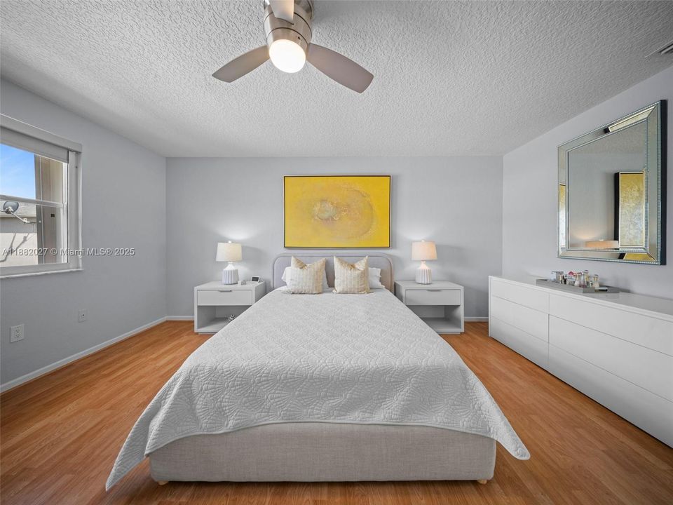 Active With Contract: $3,800 (3 beds, 2 baths, 1870 Square Feet)