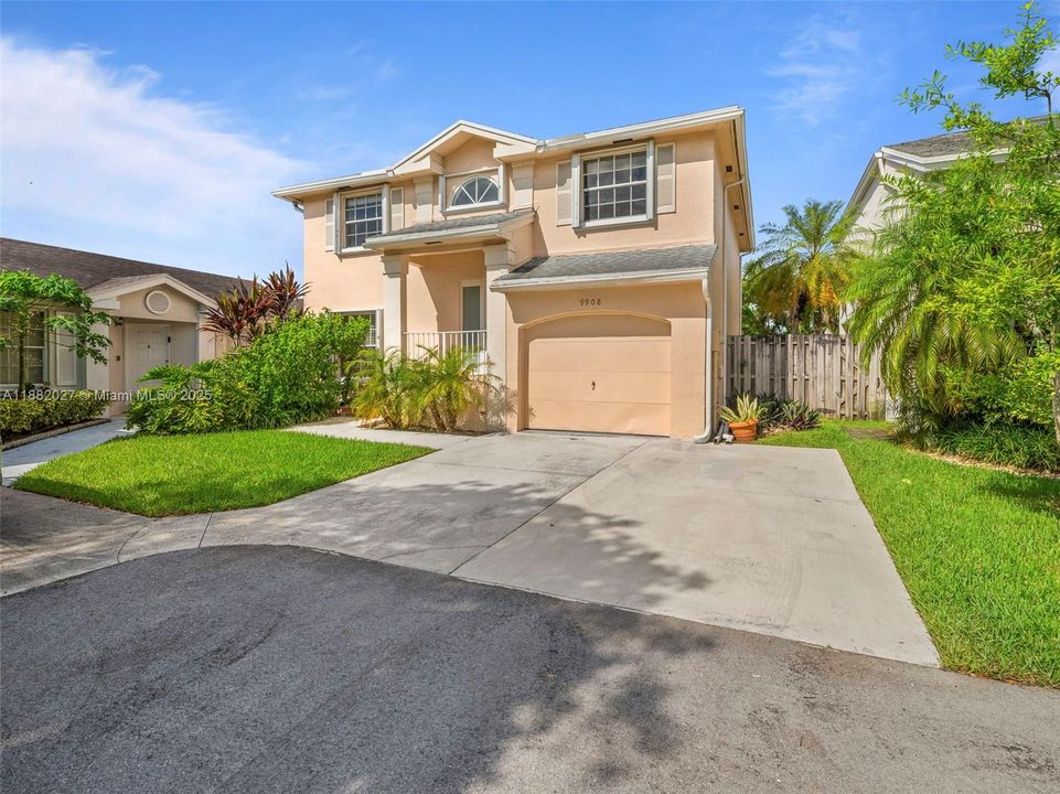 Active With Contract: $3,800 (3 beds, 2 baths, 1870 Square Feet)