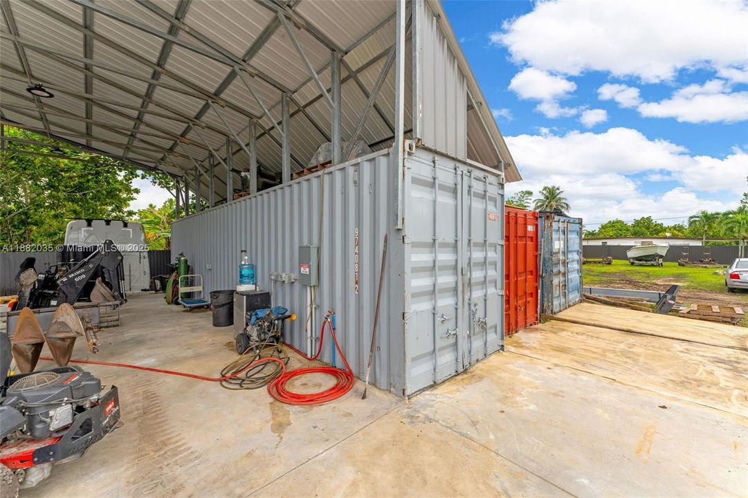 For Sale: $1,850,000 (8 beds, 5 baths, 4780 Square Feet)