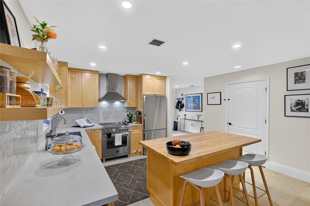 Activo con contrato: $1,475,000 (3 camas, 2 baños, 1756 Pies cuadrados)