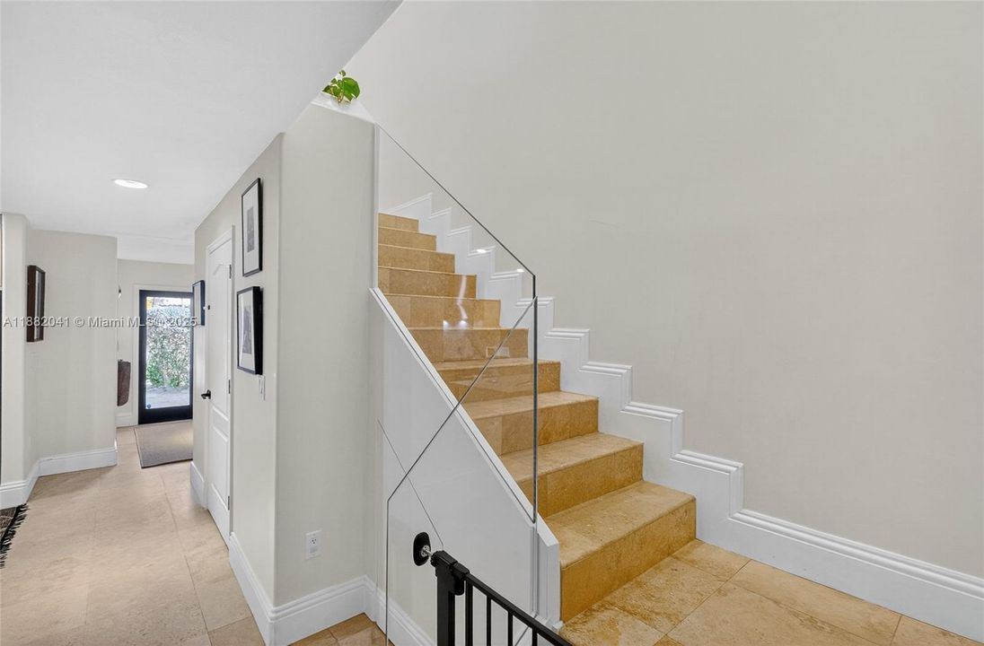 Activo con contrato: $1,475,000 (3 camas, 2 baños, 1756 Pies cuadrados)