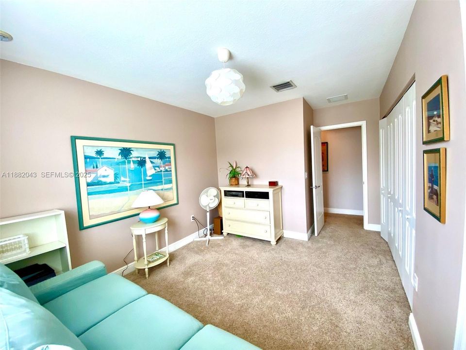 На продажу: $538,000 (3 спален, 2 ванн, 1704 Квадратных фут)