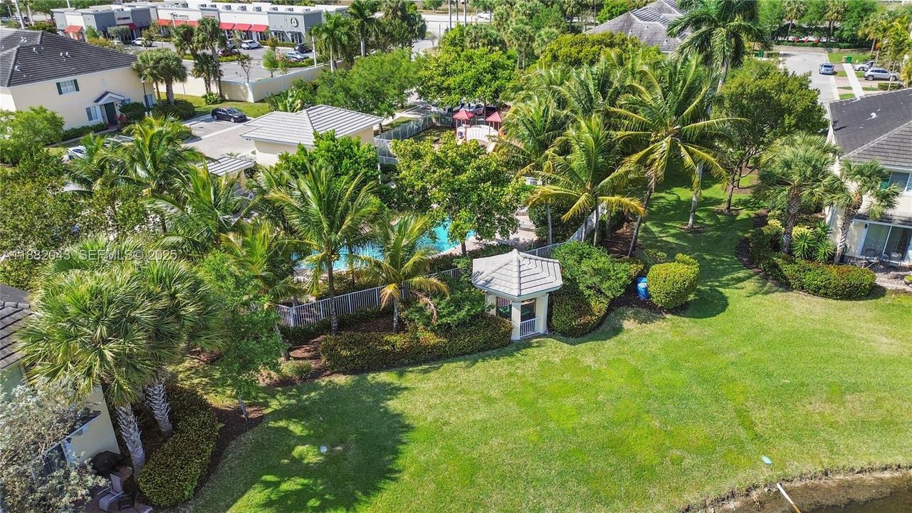 На продажу: $538,000 (3 спален, 2 ванн, 1704 Квадратных фут)