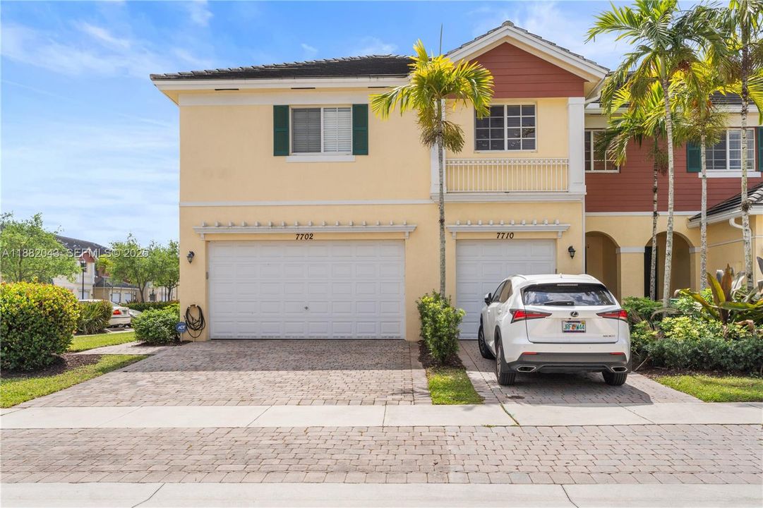 На продажу: $538,000 (3 спален, 2 ванн, 1704 Квадратных фут)