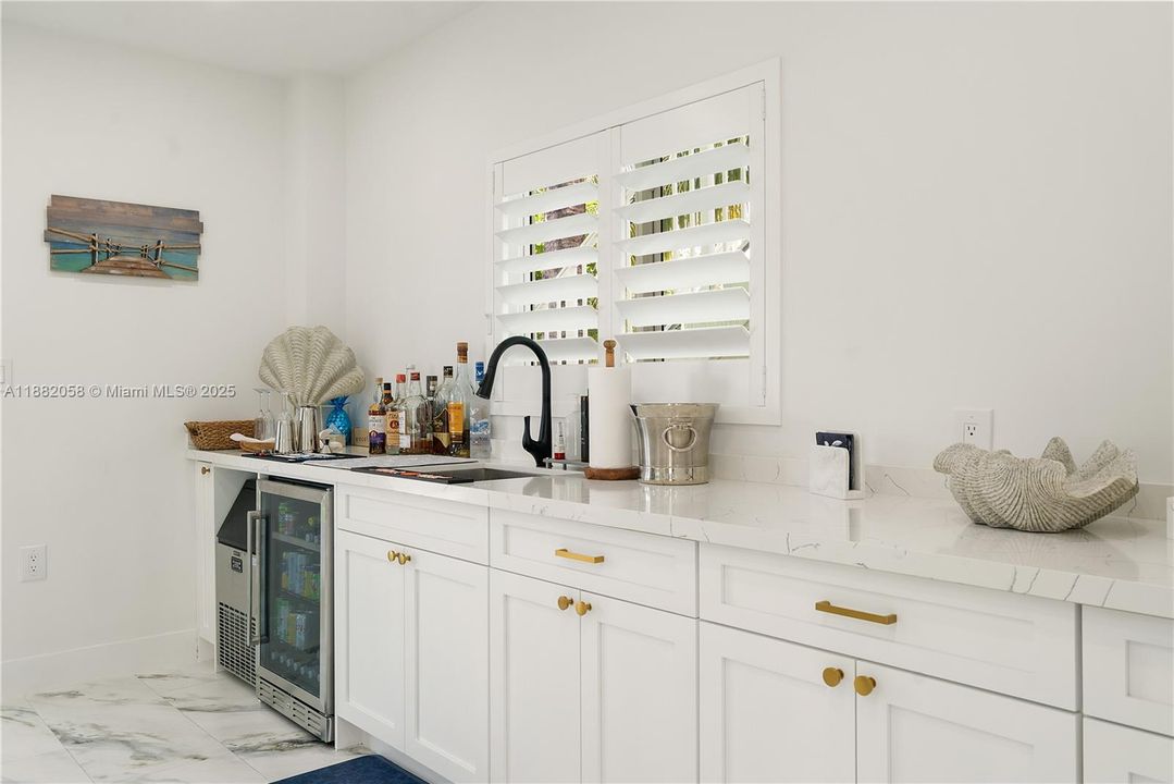 待售: $2,395,000 (3 贝兹, 2 浴室, 1496 平方英尺)