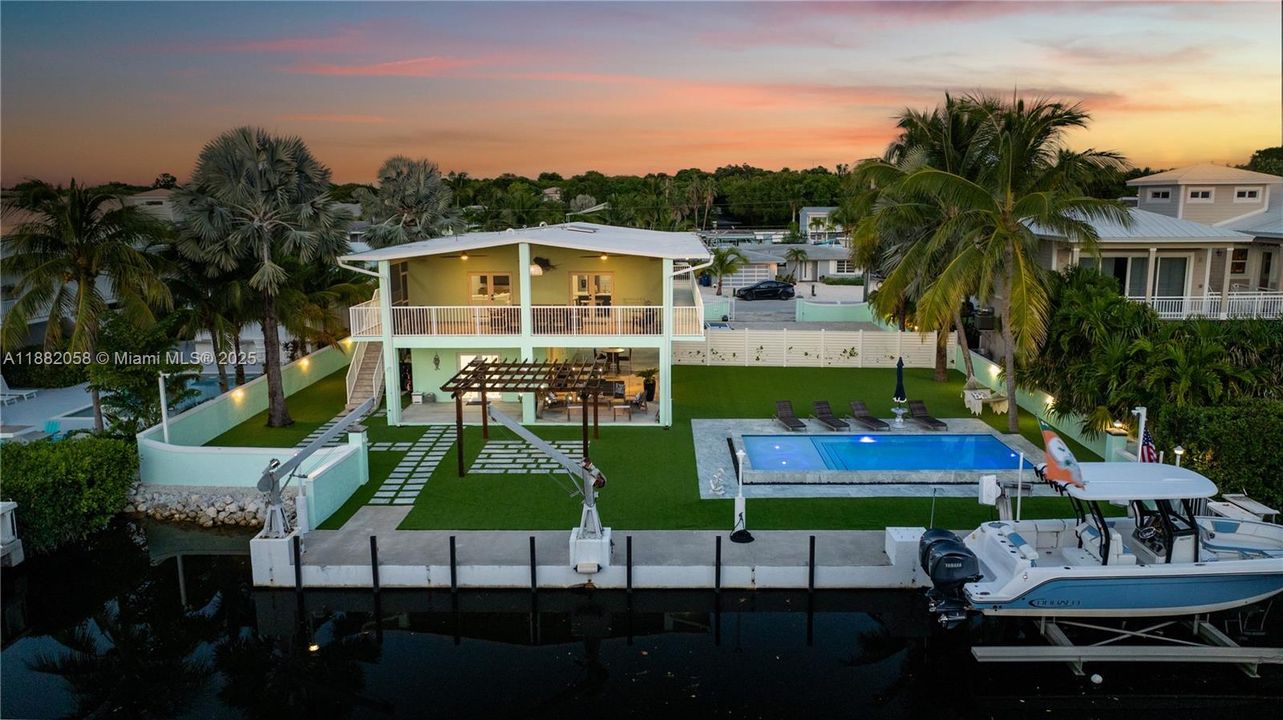 待售: $2,395,000 (3 贝兹, 2 浴室, 1496 平方英尺)