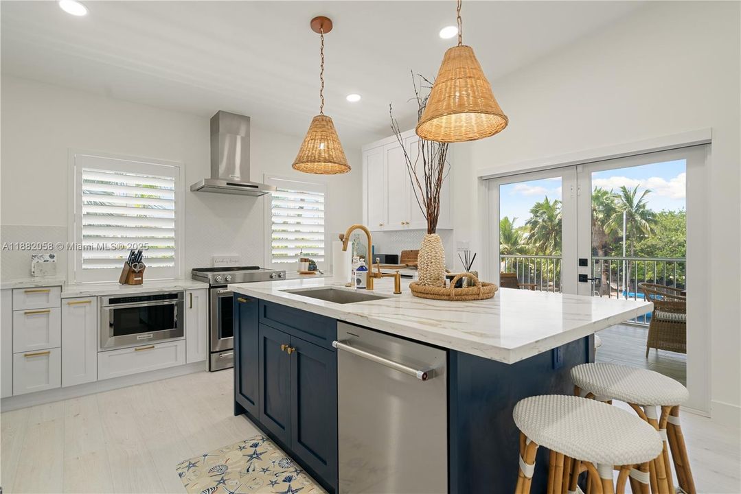 待售: $2,395,000 (3 贝兹, 2 浴室, 1496 平方英尺)