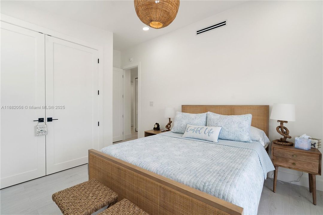 待售: $2,395,000 (3 贝兹, 2 浴室, 1496 平方英尺)