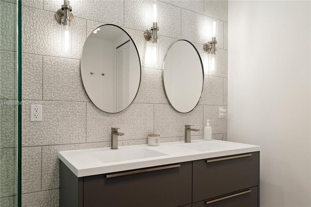 待售: $2,395,000 (3 贝兹, 2 浴室, 1496 平方英尺)