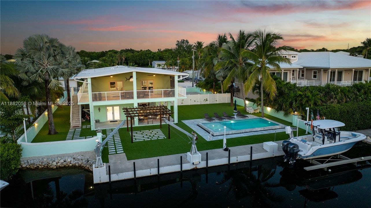 待售: $2,395,000 (3 贝兹, 2 浴室, 1496 平方英尺)