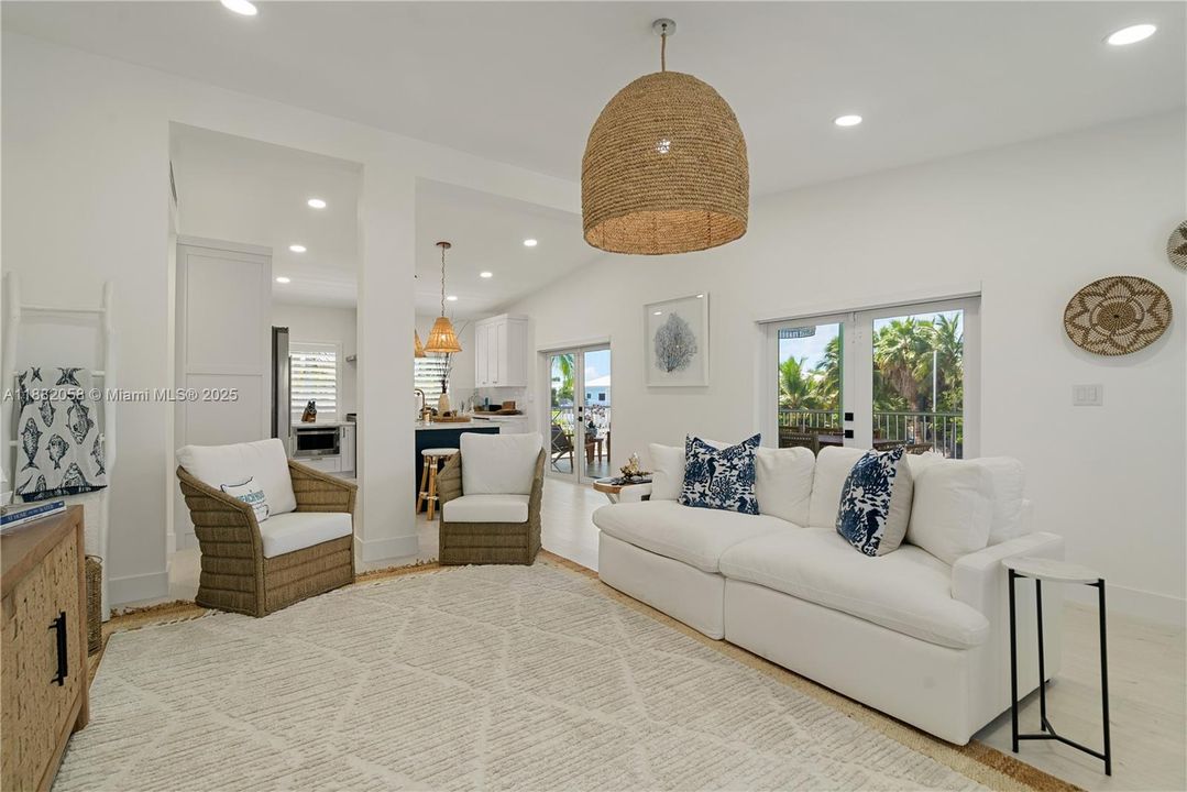 待售: $2,395,000 (3 贝兹, 2 浴室, 1496 平方英尺)