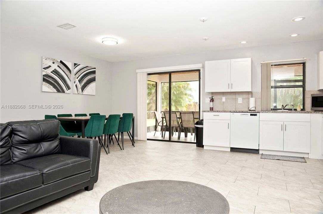 For Rent: $3,150 (4 beds, 2 baths, 1582 Square Feet)