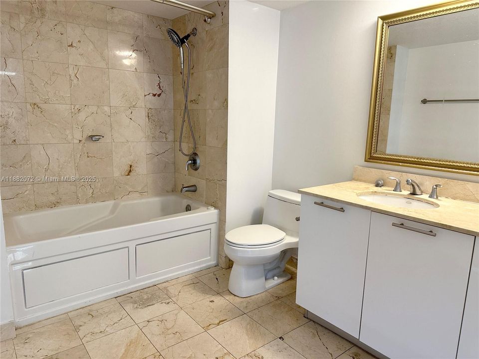 На продажу: $425,000 (1 спален, 1 ванн, 841 Квадратных фут)