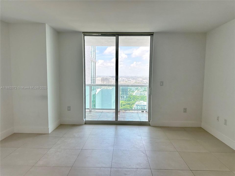 На продажу: $425,000 (1 спален, 1 ванн, 841 Квадратных фут)