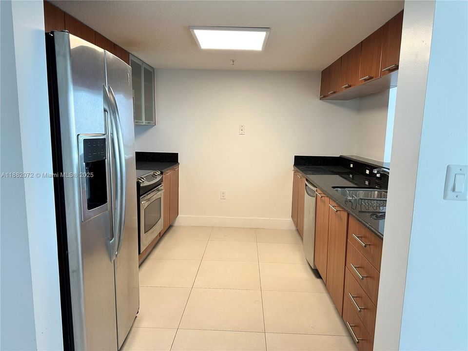 На продажу: $425,000 (1 спален, 1 ванн, 841 Квадратных фут)