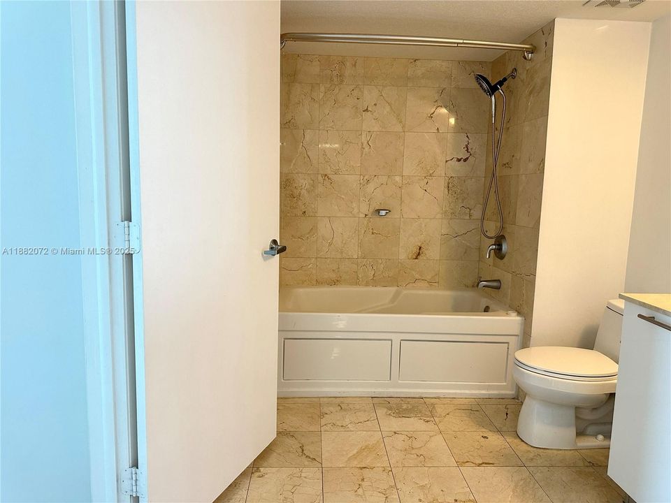 На продажу: $425,000 (1 спален, 1 ванн, 841 Квадратных фут)