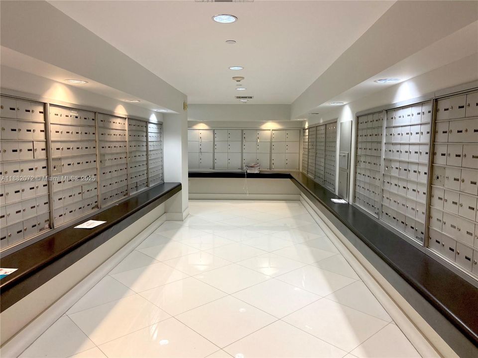 На продажу: $425,000 (1 спален, 1 ванн, 841 Квадратных фут)