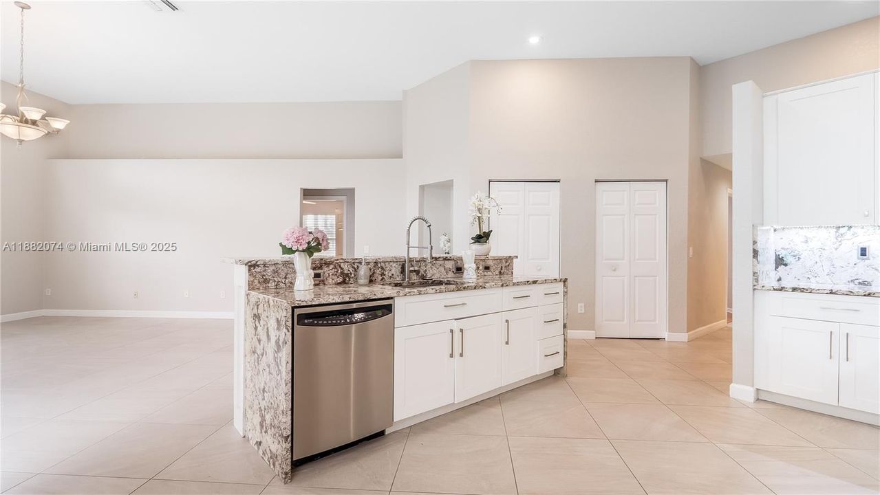 For Rent: $5,800 (4 beds, 3 baths, 2616 Square Feet)