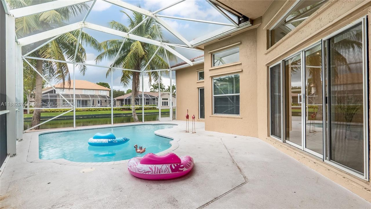 For Rent: $5,800 (4 beds, 3 baths, 2616 Square Feet)