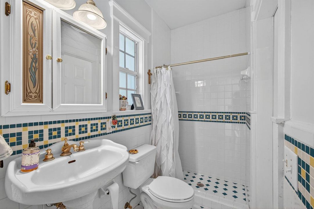 Cabana bathroom
