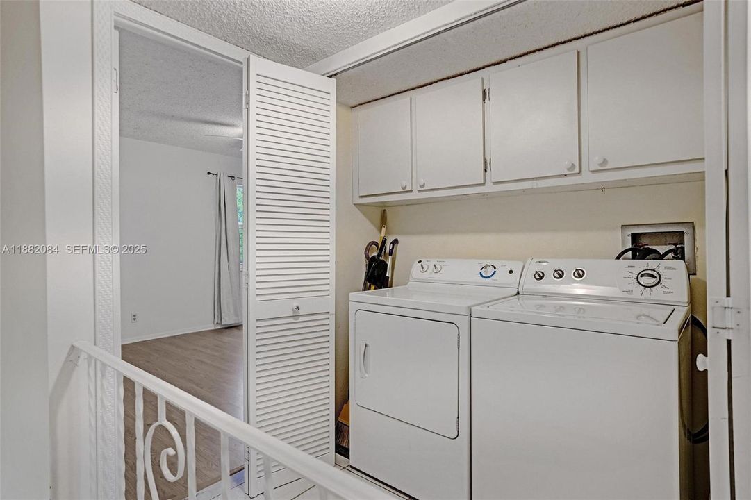 На продажу: $450,000 (2 спален, 2 ванн, 1696 Квадратных фут)