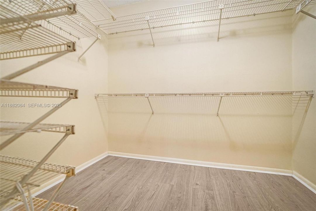 На продажу: $450,000 (2 спален, 2 ванн, 1696 Квадратных фут)