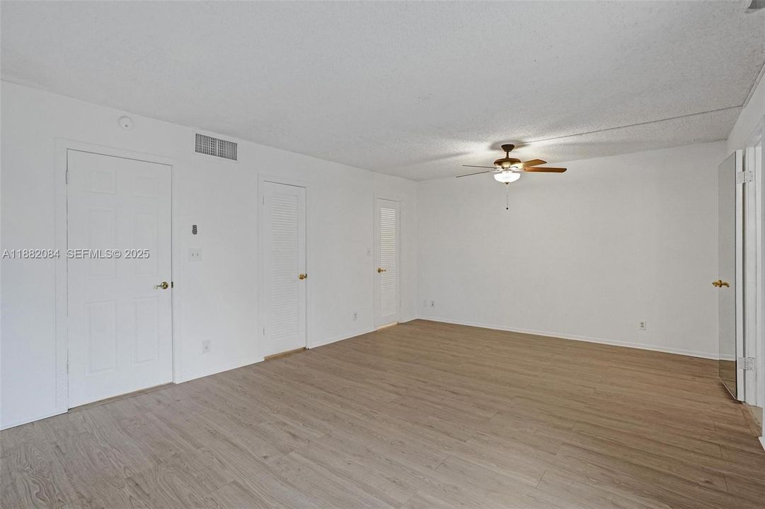 На продажу: $450,000 (2 спален, 2 ванн, 1696 Квадратных фут)