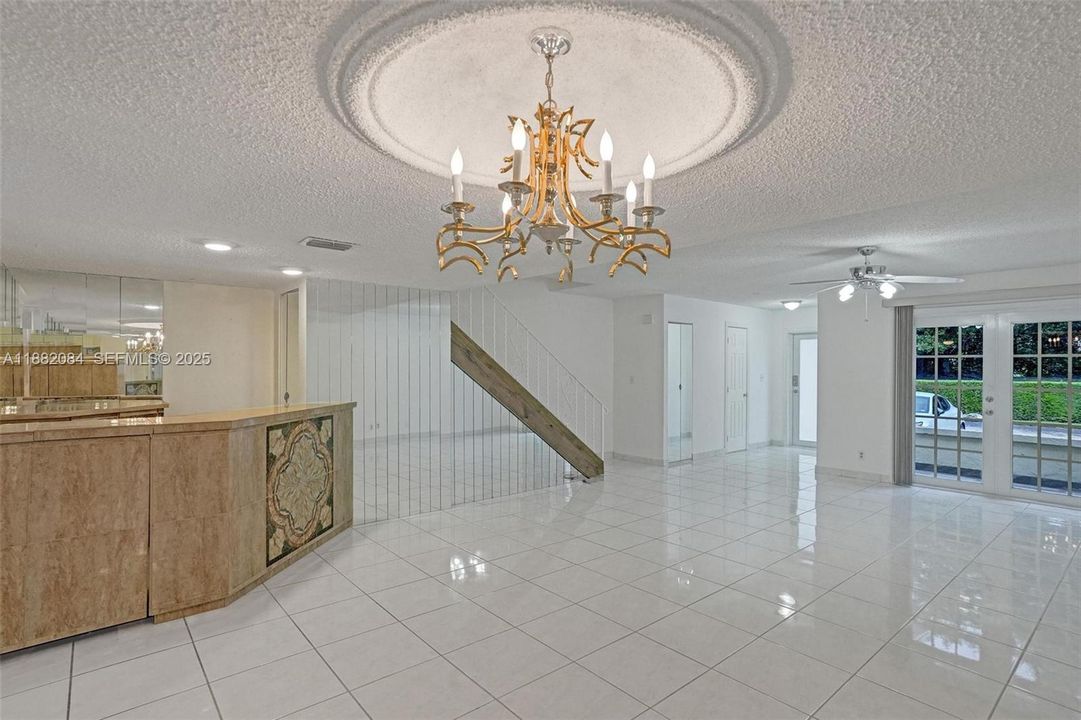 На продажу: $450,000 (2 спален, 2 ванн, 1696 Квадратных фут)