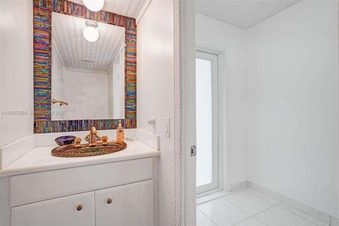 На продажу: $450,000 (2 спален, 2 ванн, 1696 Квадратных фут)