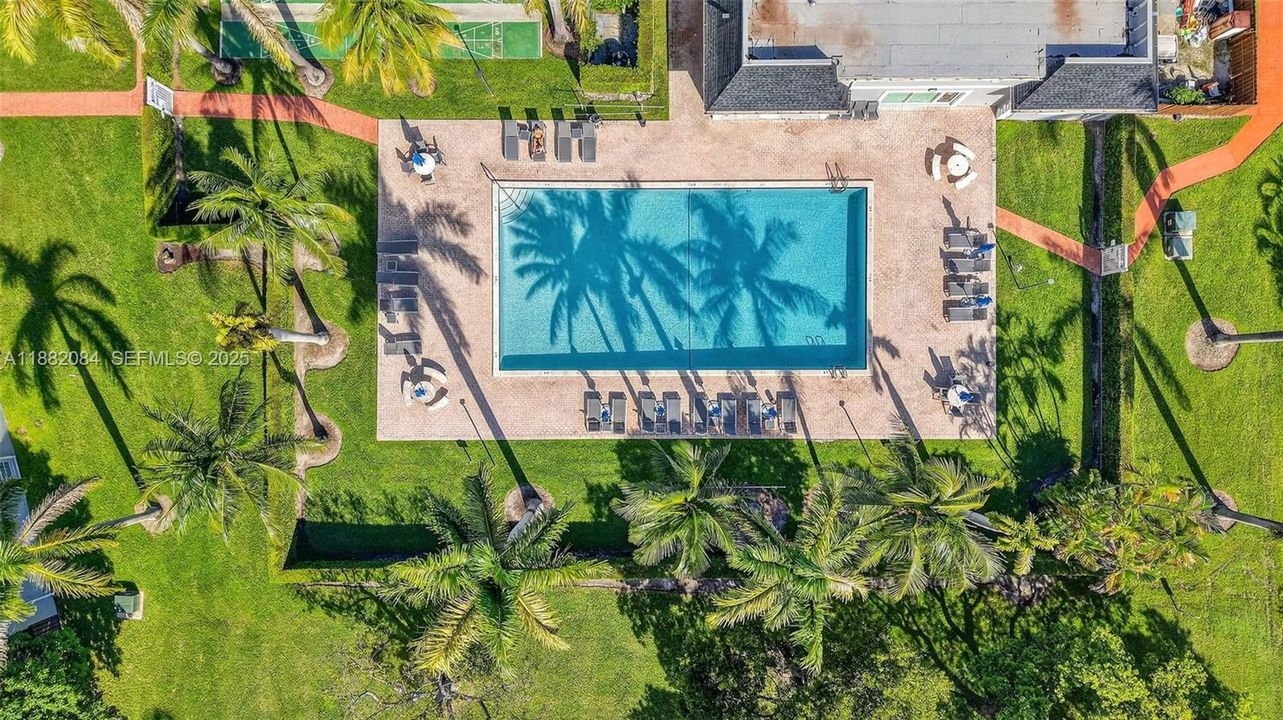 На продажу: $450,000 (2 спален, 2 ванн, 1696 Квадратных фут)