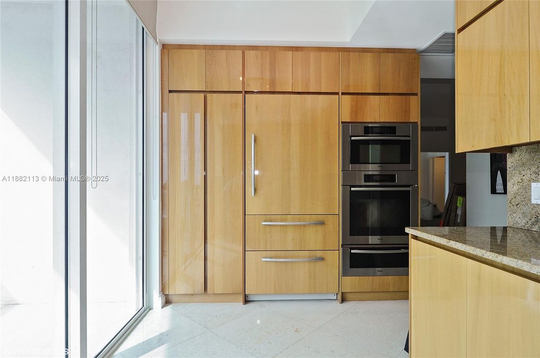 Active With Contract: $15,500 (2 beds, 2 baths, 1606 Square Feet)