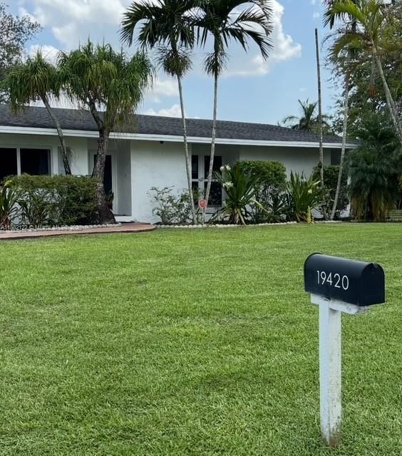 待售: $685,000 (4 贝兹, 2 浴室, 1800 平方英尺)