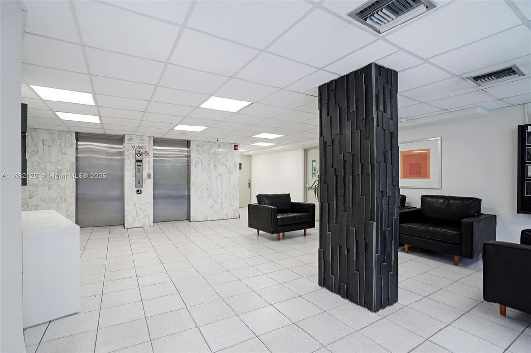 Под контрактом: $290,000 (1 спален, 1 ванн, 655 Квадратных фут)