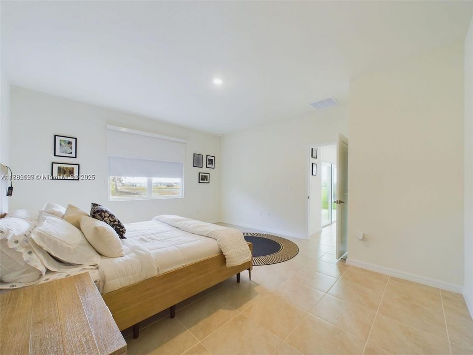 For Rent: $3,000 (4 beds, 2 baths, 0 Square Feet)