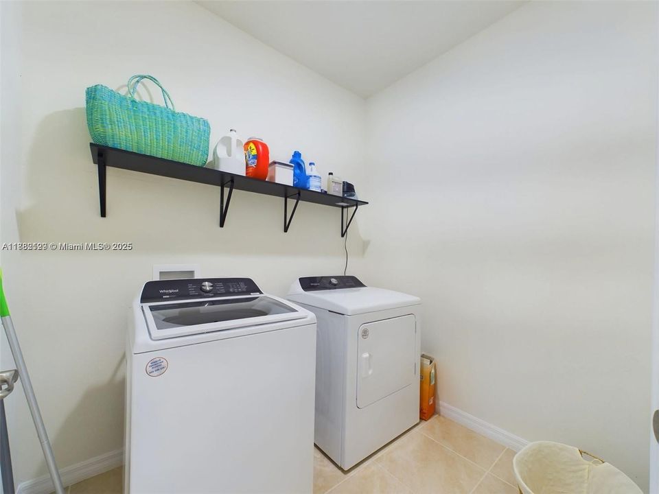 For Rent: $3,000 (4 beds, 2 baths, 0 Square Feet)