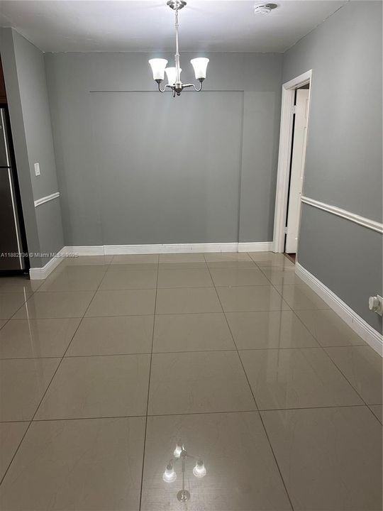 Active With Contract: $2,900 (3 beds, 2 baths, 1654 Square Feet)