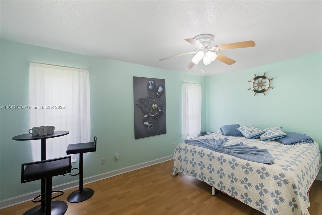 En Venta: $425,000 (3 camas, 2 baños, 0 Pies cuadrados)