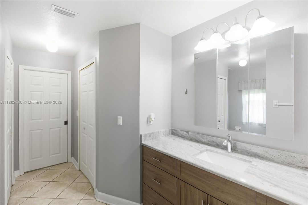 En Venta: $425,000 (3 camas, 2 baños, 0 Pies cuadrados)