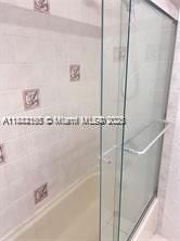 Active With Contract: $1,695 (2 beds, 2 baths, 870 Square Feet)