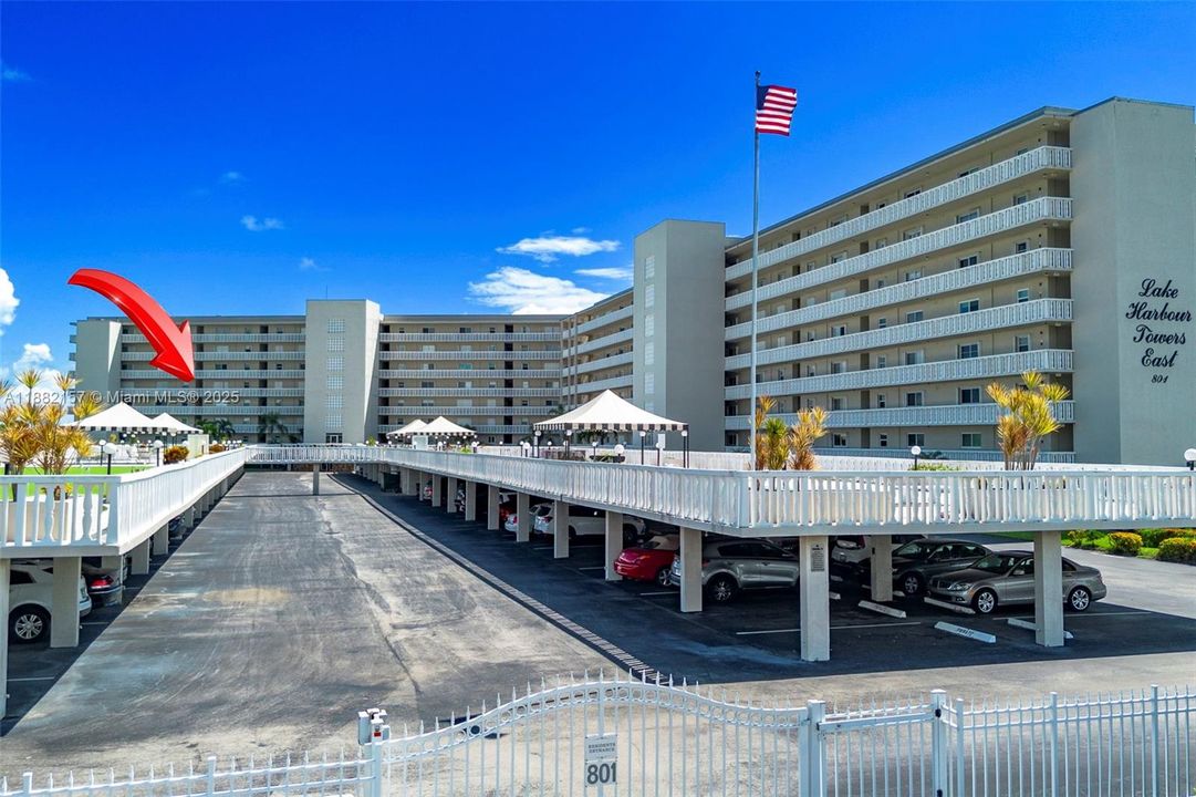 На продажу: $399,900 (2 спален, 2 ванн, 1440 Квадратных фут)