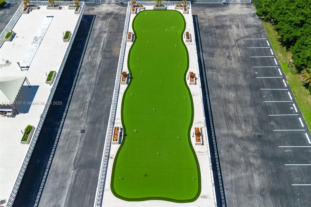 На продажу: $399,900 (2 спален, 2 ванн, 1440 Квадратных фут)