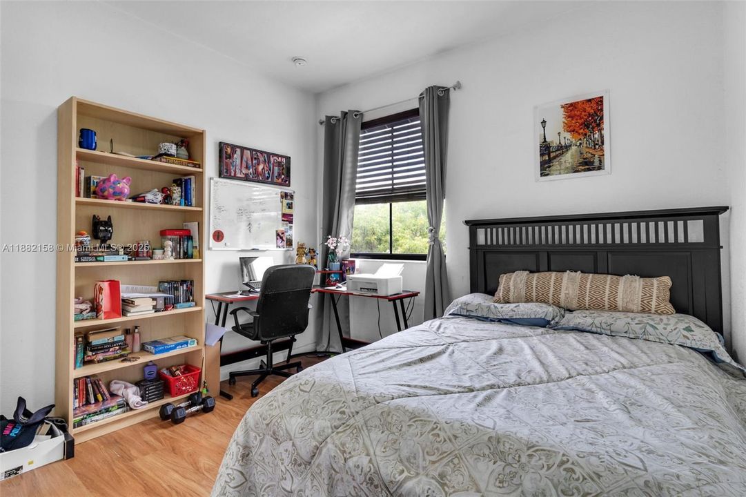 На продажу: $520,000 (4 спален, 2 ванн, 2201 Квадратных фут)