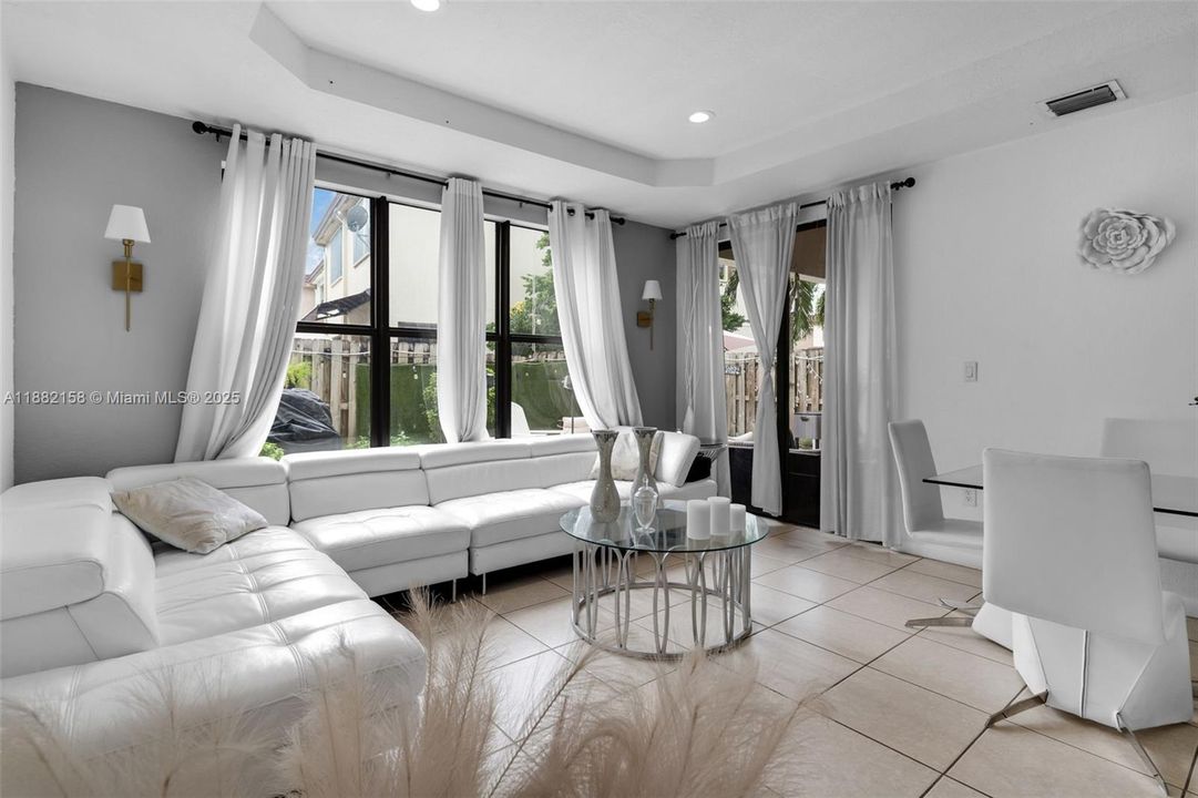 На продажу: $520,000 (4 спален, 2 ванн, 2201 Квадратных фут)