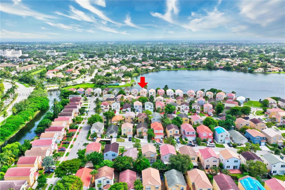 最近租的: $3,500 (3 贝兹, 2 浴室, 1740 平方英尺)