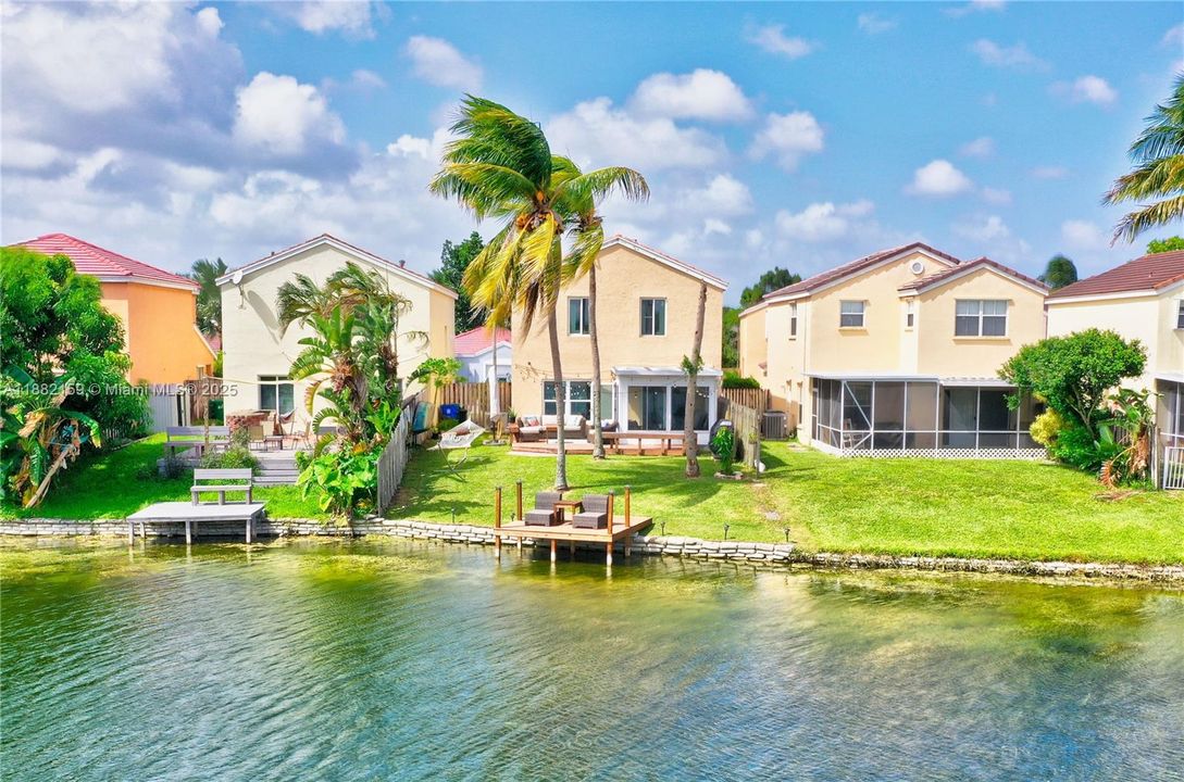 最近租的: $3,500 (3 贝兹, 2 浴室, 1740 平方英尺)