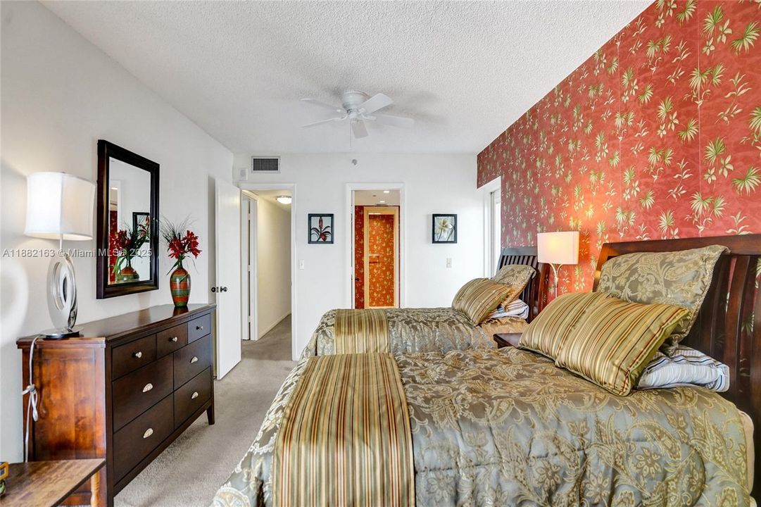 For Sale: $749,900 (2 beds, 2 baths, 1631 Square Feet)