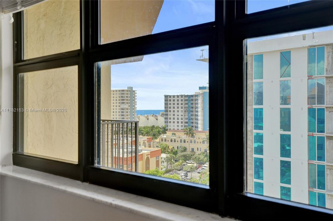 For Sale: $749,900 (2 beds, 2 baths, 1631 Square Feet)